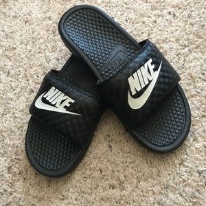 Nike slides